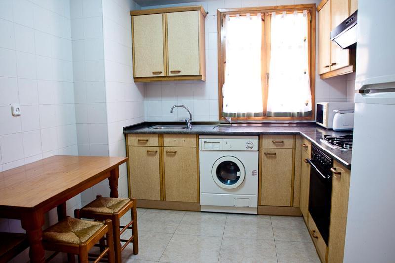 Apartamentos Mazcaray Bielsa Bagian luar foto